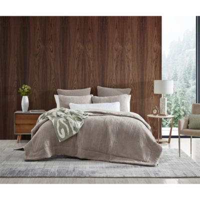 Snug Bedding Collection