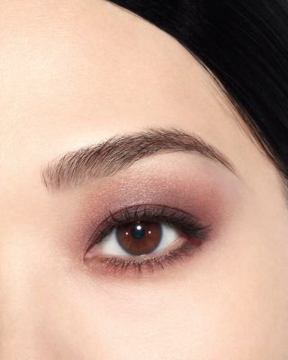 LES 4 OMBRES Multi-Effect Quadra Eyeshadow