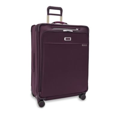 Baseline Large Expandable Spinner Suitcase