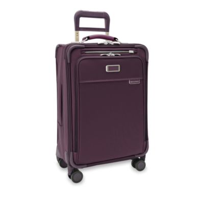 Baseline Essential Carry On Spinner Suitcase