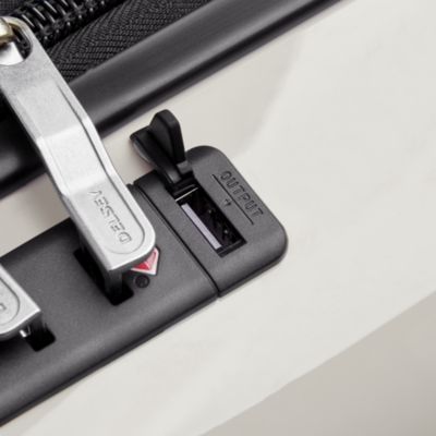 Cruise 3.0 Carry On Expandable Spinner Suitcase