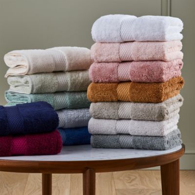 Etoile Bath Towel Collection