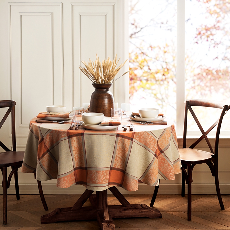 Elrene Home Fashions Autumnal Harvest Jacquard Tablecloth, 70 x 70 Round