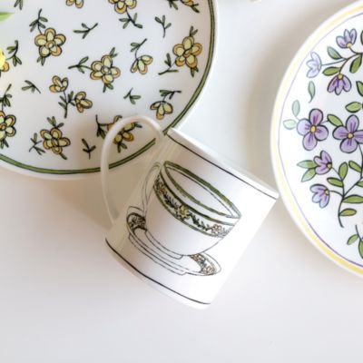 H. Daisy Chain Mug Number 1 