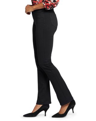 Slim Bootcut Jeans in Norwalk