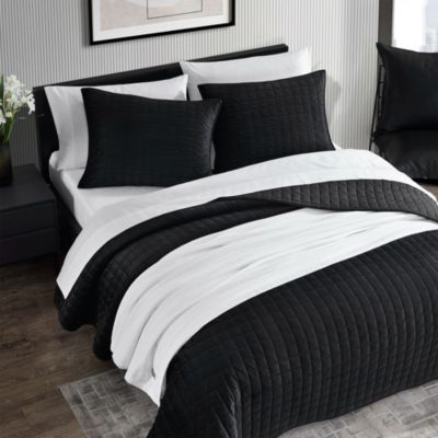 Vera Wang - Diamond Velvet Black Quilt Set