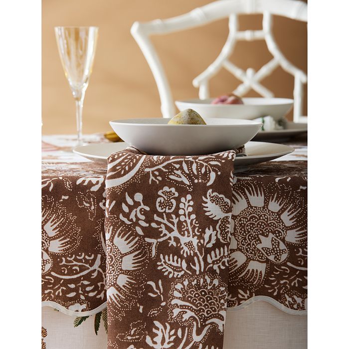 Matouk Granada Tablecloth, 70 X 126 In Chestnut