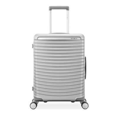 Framelock Max Carry On Spinner Suitcase