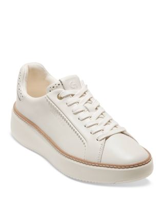 Women's GrandPro Topspin Lace Up Low Top Sneakers
