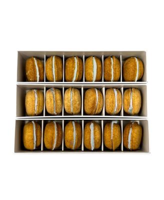 Vanilla Gift Pack of Dog Macarons, 18 Count