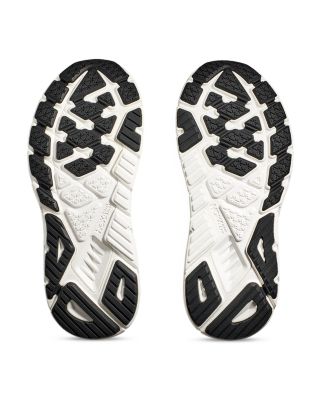 Women&#39;s Arahi 7 Sneakers