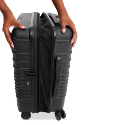 Medium Check-in Roller in Black