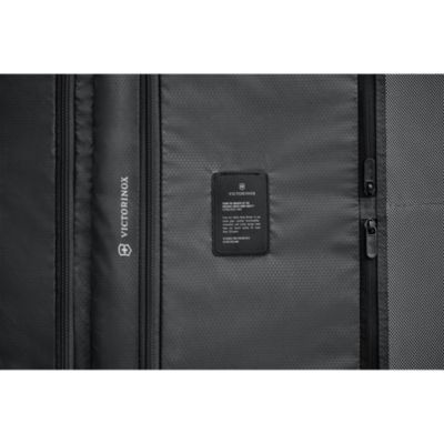 Airox Advanced Frequent Flyer Carry On Spinner Suitcase