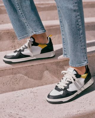 Women's Phoenix Court Lace Up Low Top Sneakers