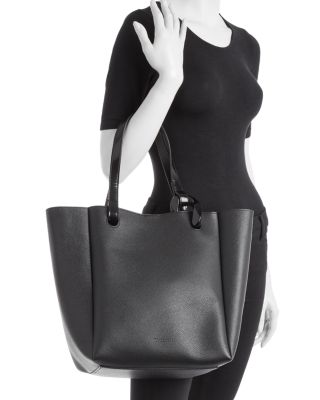 Corner Chain Leather Tote