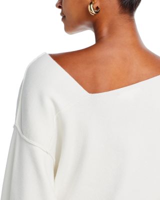 Favorite Geometric Neck Sweater 