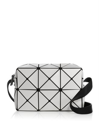 BAO BAO ISSEY MIYAKE CUBOIDショルダー CUBOID – ISSEY MIYAKE ONLINE STORE