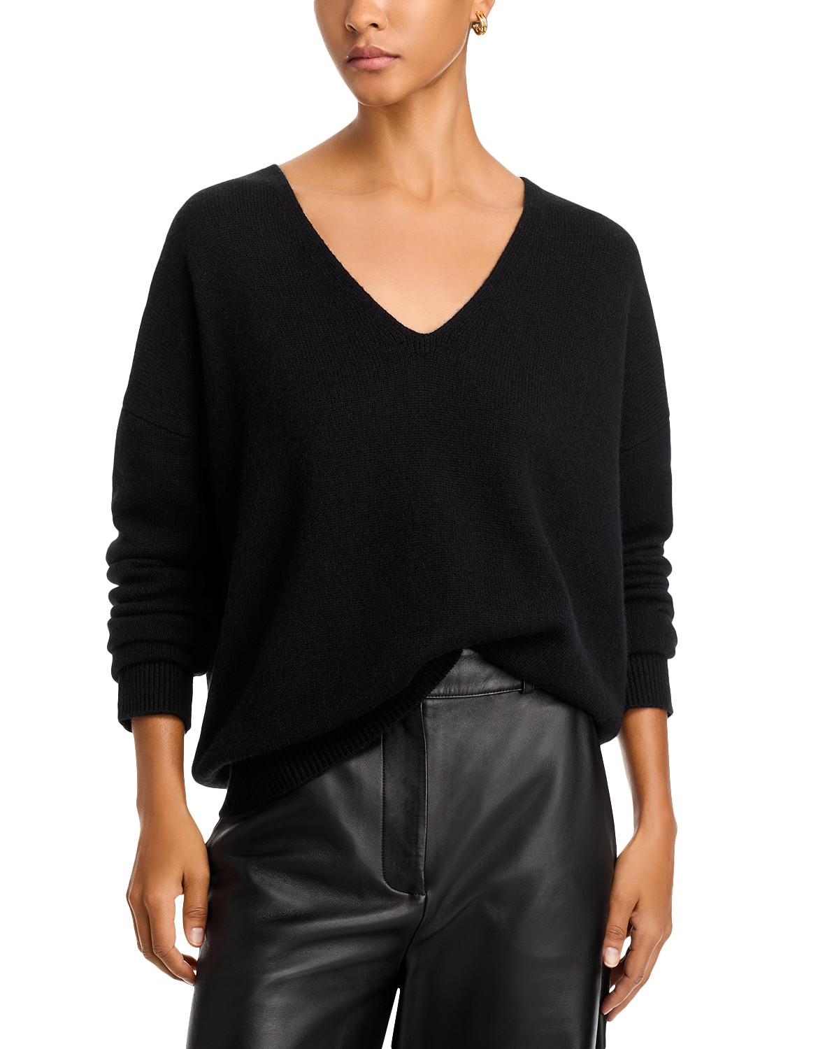 Co Cashmere V Neck Sweater in Black