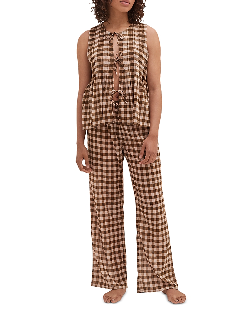 Desmond & Dempsey Pleated Cami Lounge Set In Gingham Brown Cream