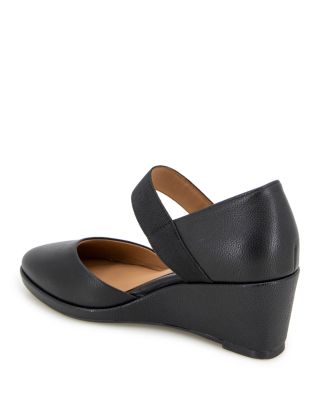 Women's Oriana Wedge Pumps