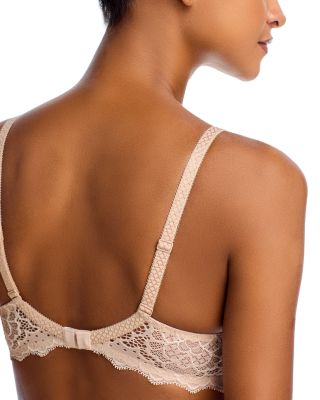 Caresse 3D Plunge Lace Underwire Bra