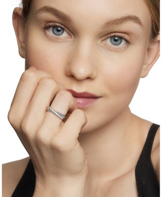 Crossover Ring with Diamonds