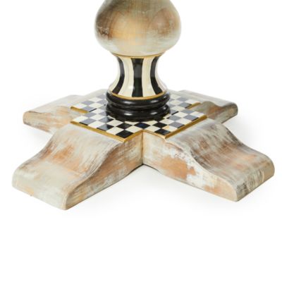 Tuscan Farm 39" Round Pedestal Table