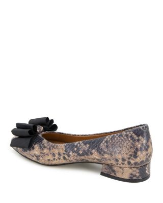 Women's Atlas Pointed Flats