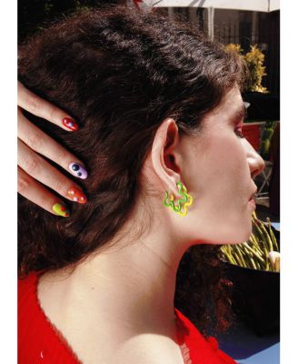 9K Yellow Gold Flower Funk Lime &amp; Dark Green Open Flower Mismatch Huggie Hoop Earrings