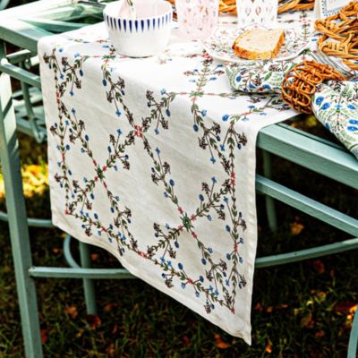 Villa Seville Linen Table Runner, 90" x 18"