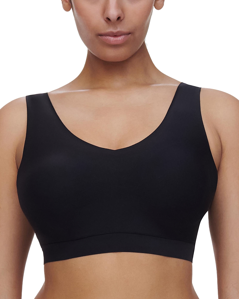 Chantelle Soft Stretch Wireless Padded V-neck Bra In Black