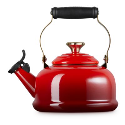 Classic Whistling Kettle with Heart Knob