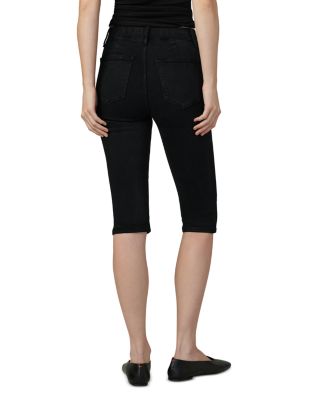 The All Day Elastic Waist Capri Jeans in Black