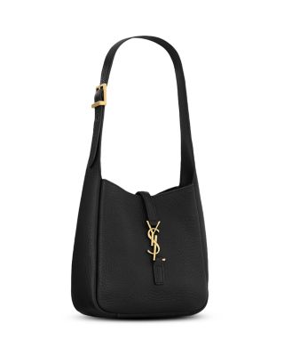  Le 5 A 7 Supple Baby Shoulder Bag In Grained Leather