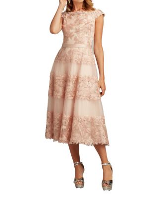 【TADASHI SHOJI】ADRIANE フローラル ティードレス Tadashi Shoji Adriane Floral Embroidered Tea-Length Dress