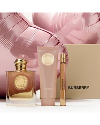Burberry Goddess Eau de Parfum Gift Set ($231 value