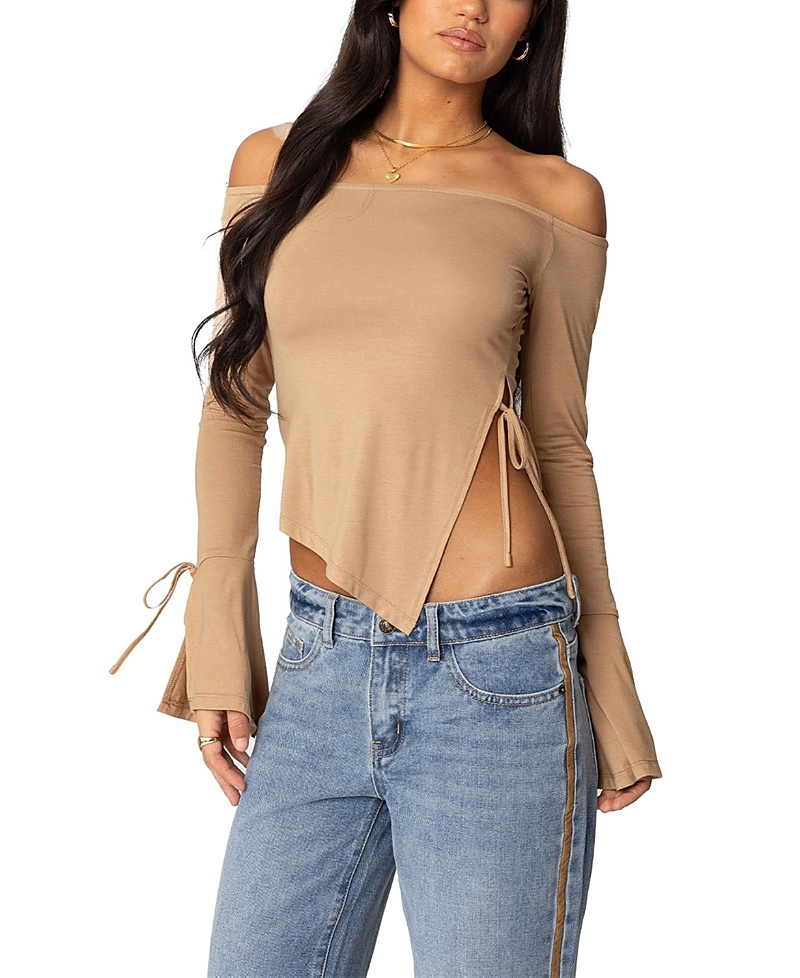 EDIKTED JENI ASYMMETRIC OFF SHOULDER TOP