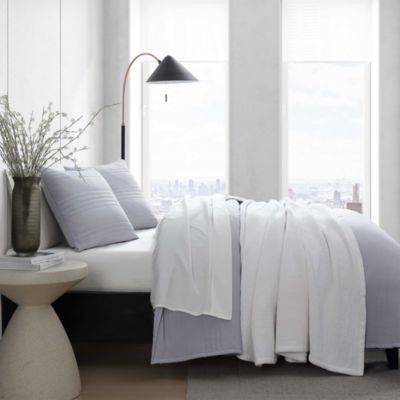 Seersucker Stripe 3 Piece Quilt Set, Queen