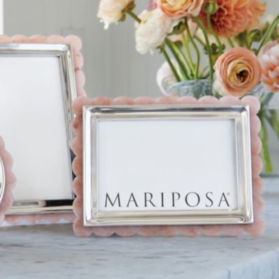 Pink Acrylic Scallop Frame, 4&amp;quot; x 6&amp;quot;