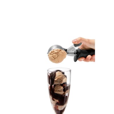 Good Grips Classic Swipe Ice Cream Scoop