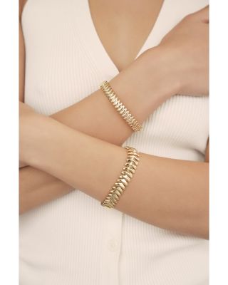 Metal Moderna Bangle Bracelet