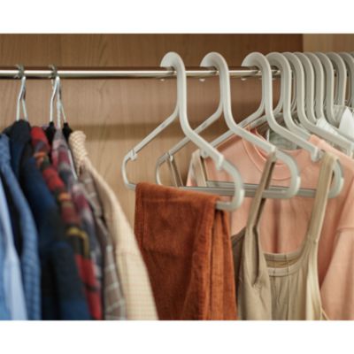 Orderly Anti Tangle Clothes Hangers, 20 Pack