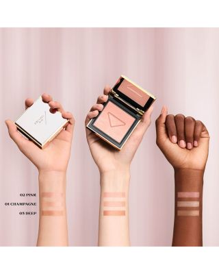 Light Glowing Highlighter Powder