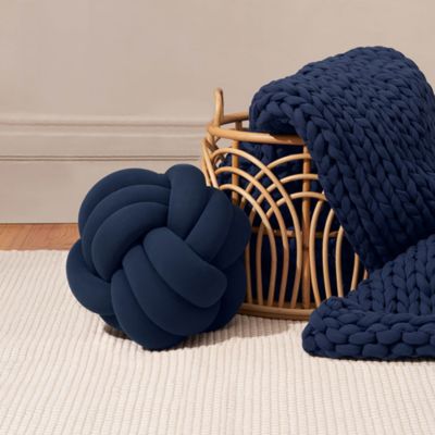 Hugget Weighted Knot Pillow, Large 3 Lb