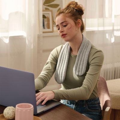 Calmer Weighted & Heated Neck Wrap