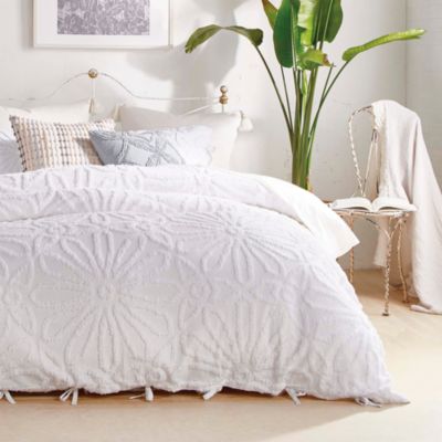 Chenille Medallion Bedding Set