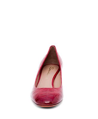 Women's Leather Low-Heel Pump