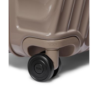 19 Degree Extended Trip Expandable 4-Wheel Packing Case