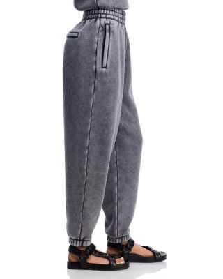 Essential Terry Sweatshirt & Classic Sweatpants