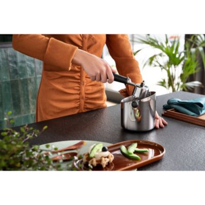 Large Easy Clean Knock Box